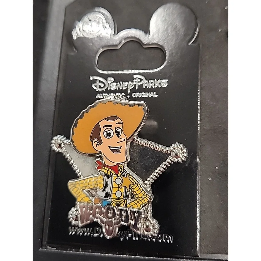 Disney Pin Toy Story Woody Star Badge Sheriff Cowboy HKDL Hong Kong‎ 2010 88288